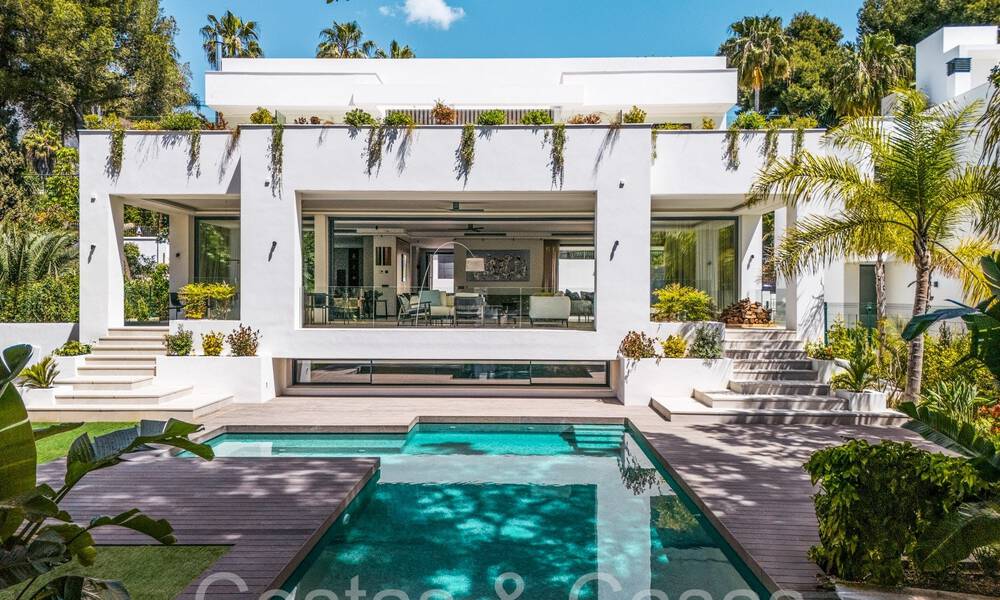 Luxurious eco-friendly villa for sale in a coveted urbanization on Marbella's Golden Mile 67810