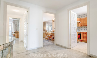 Spacious penthouse for sale located in Puente Romano on Marbella's Golden Mile 67910 
