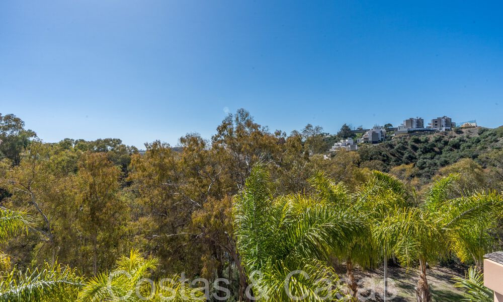Spacious and bright duplex penthouse for sale located in Nueva Andalucia, Marbella 67982