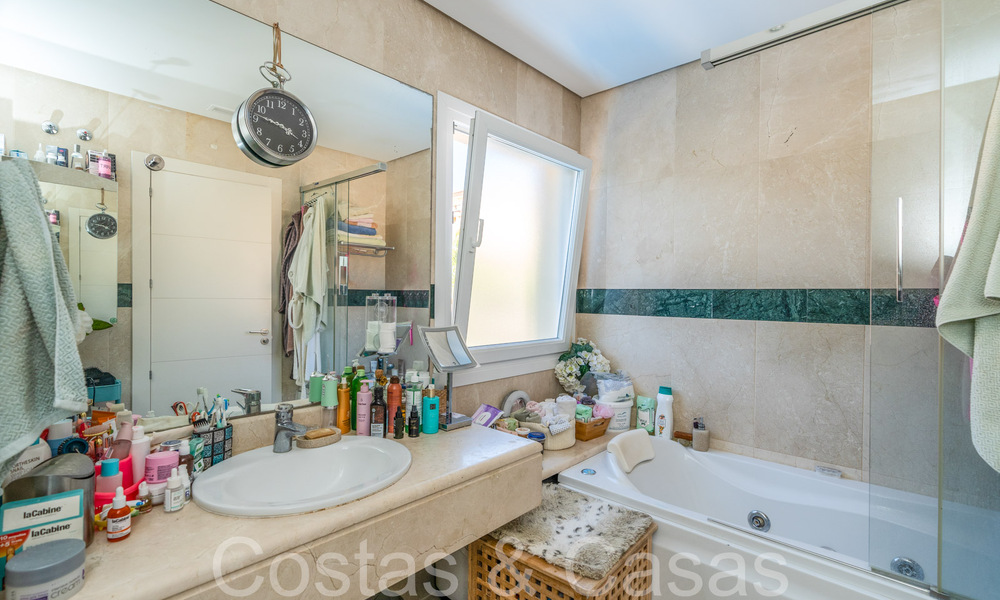 Spacious and bright duplex penthouse for sale located in Nueva Andalucia, Marbella 67993