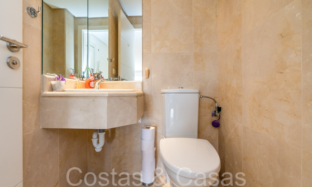 Spacious and bright duplex penthouse for sale located in Nueva Andalucia, Marbella 67994