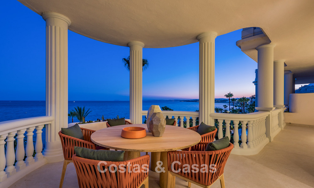 Sophisticated renovated apartment for sale in Las Dunas Park, an exclusive beach resort between Marbella and Estepona 774394