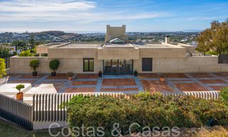 Luxurious apartment for sale with unobstructed, panoramic sea views in Nueva Andalucia, Marbella 68098 
