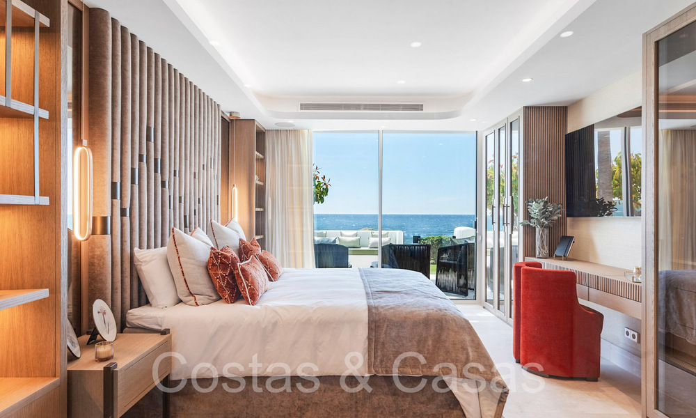 Beachfront, boutique apartment for sale in Puente Romano on Marbella's Golden Mile 68056