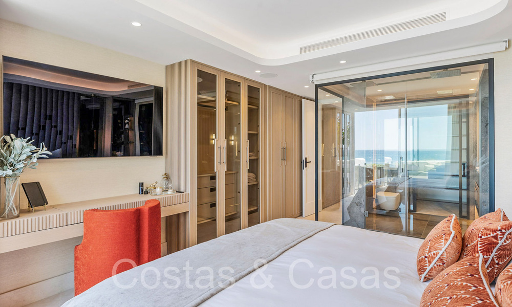 Beachfront, boutique apartment for sale in Puente Romano on Marbella's Golden Mile 68063