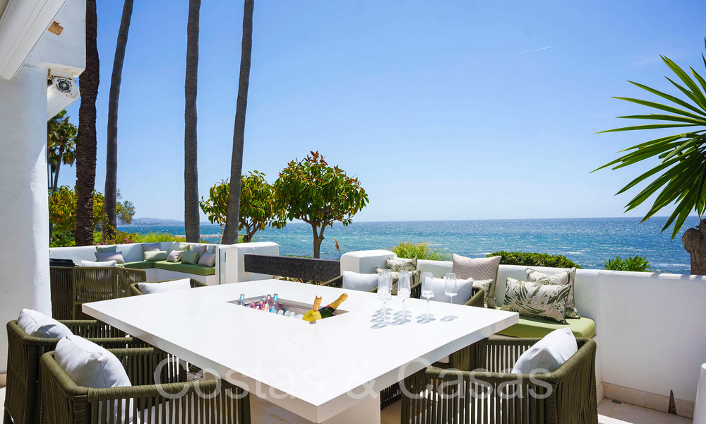 Beachfront, boutique apartment for sale in Puente Romano on Marbella's Golden Mile 68064
