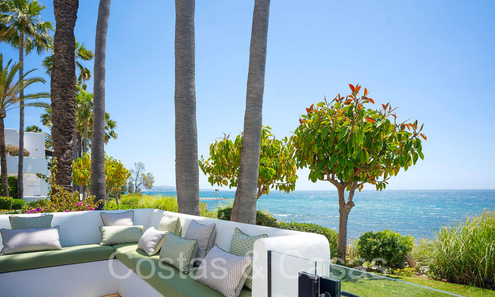 Beachfront, boutique apartment for sale in Puente Romano on Marbella's Golden Mile 68065