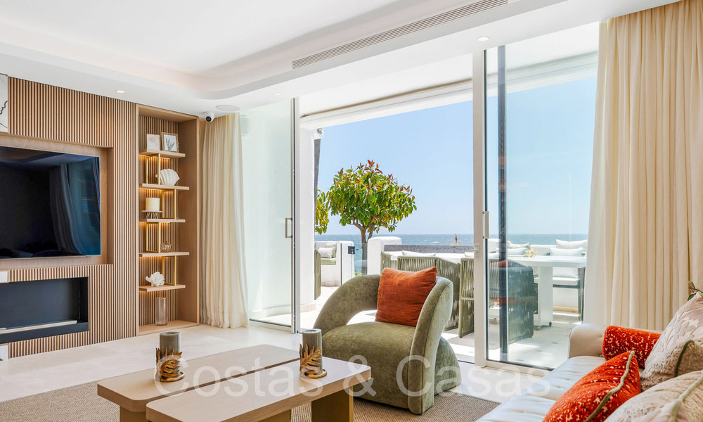 Beachfront, boutique apartment for sale in Puente Romano on Marbella's Golden Mile 68072