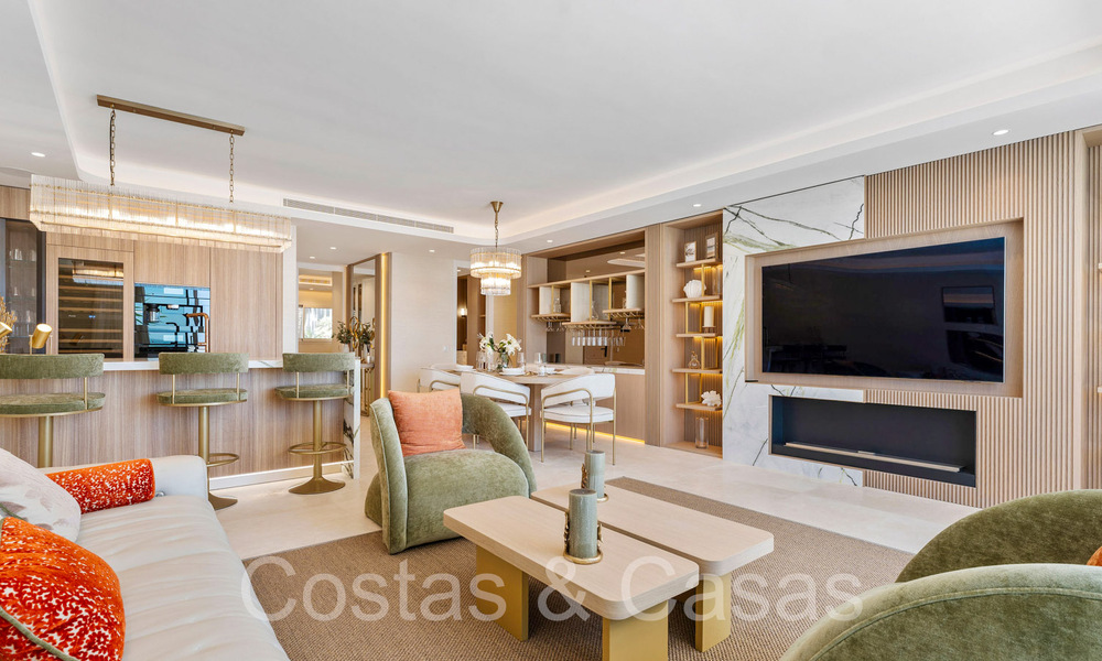 Beachfront, boutique apartment for sale in Puente Romano on Marbella's Golden Mile 68074