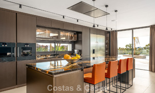 Spacious, modernist luxury villa for sale overlooking the golf course in Benahavis - Marbella 792495 