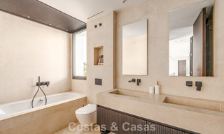 Spacious, modernist luxury villa for sale overlooking the golf course in Benahavis - Marbella 792500 