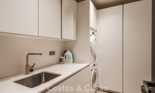 Spacious, modernist luxury villa for sale overlooking the golf course in Benahavis - Marbella 792512 