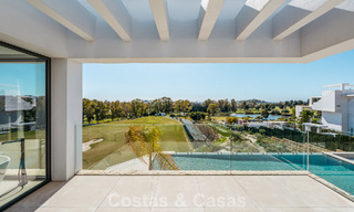 Spacious, modernist luxury villa for sale overlooking the golf course in Benahavis - Marbella 792517 