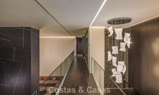 Spacious, modernist luxury villa for sale overlooking the golf course in Benahavis - Marbella 792534 