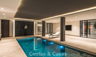 Spacious, modernist luxury villa for sale overlooking the golf course in Benahavis - Marbella 792537 