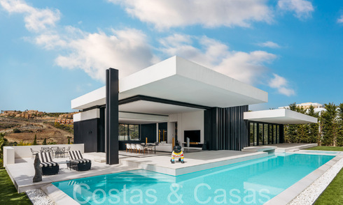 Modern, single storey, luxurious villa for sale directly on the golf course in Benahavis - Marbella 68469