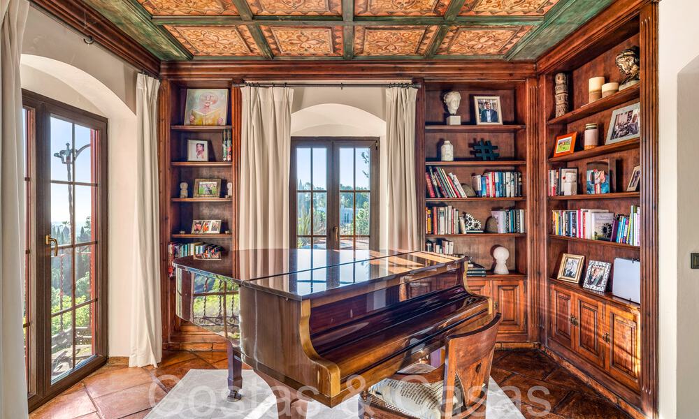 Majestic, Andalusian luxury villa for sale surrounded by nature in El Madroñal, Benahavis - Marbella 68505