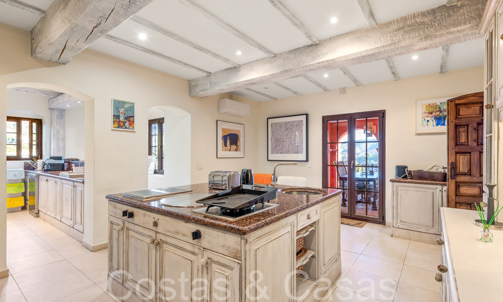 Majestic, Andalusian luxury villa for sale surrounded by nature in El Madroñal, Benahavis - Marbella 68509