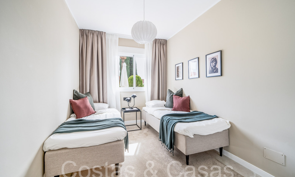 Luxurious 4-bedroom apartment for sale in gated community in Nueva Andalucia, Marbella 68729