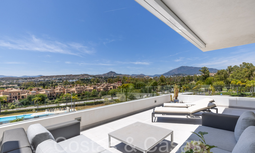 Ready to move in, modern, design apartment for sale near the golf course in the golden triangle of Marbella - Benahavis - Estepona 68814