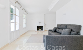 Charming townhouse for sale in a gated urbanization in the hills of Marbella - Benahavis 69483 