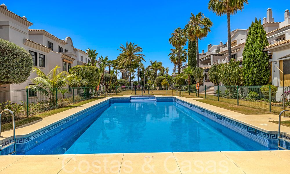 Spacious 3-bedroom apartment for sale within walking distance of the beach and the centre in San Pedro, Marbella 69541