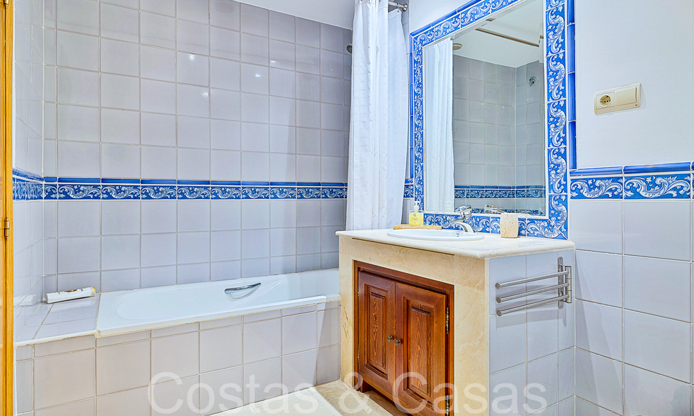 Spacious 3-bedroom apartment for sale within walking distance of the beach and the centre in San Pedro, Marbella 69554