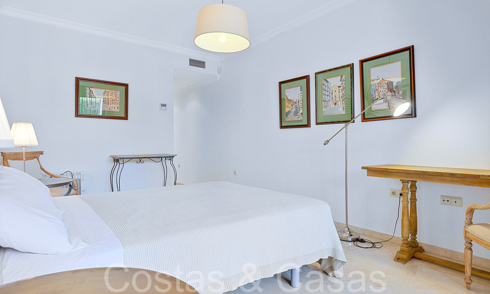 Spacious 3-bedroom apartment for sale within walking distance of the beach and the centre in San Pedro, Marbella 69560