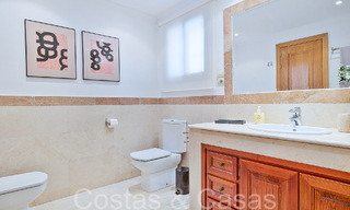 Spacious 3-bedroom apartment for sale within walking distance of the beach and the centre in San Pedro, Marbella 69563 