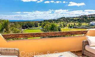 Ready to move in luxury penthouse with magnificent views of the golf course and the Mediterranean Sea for sale in Benahavis - Marbella 69612 