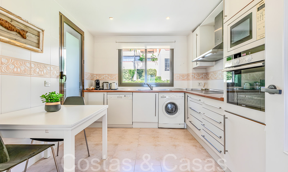 Ready to move in luxury penthouse with magnificent views of the golf course and the Mediterranean Sea for sale in Benahavis - Marbella 69618
