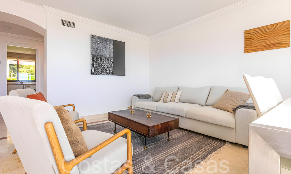 Ready to move in luxury penthouse with magnificent views of the golf course and the Mediterranean Sea for sale in Benahavis - Marbella 69641