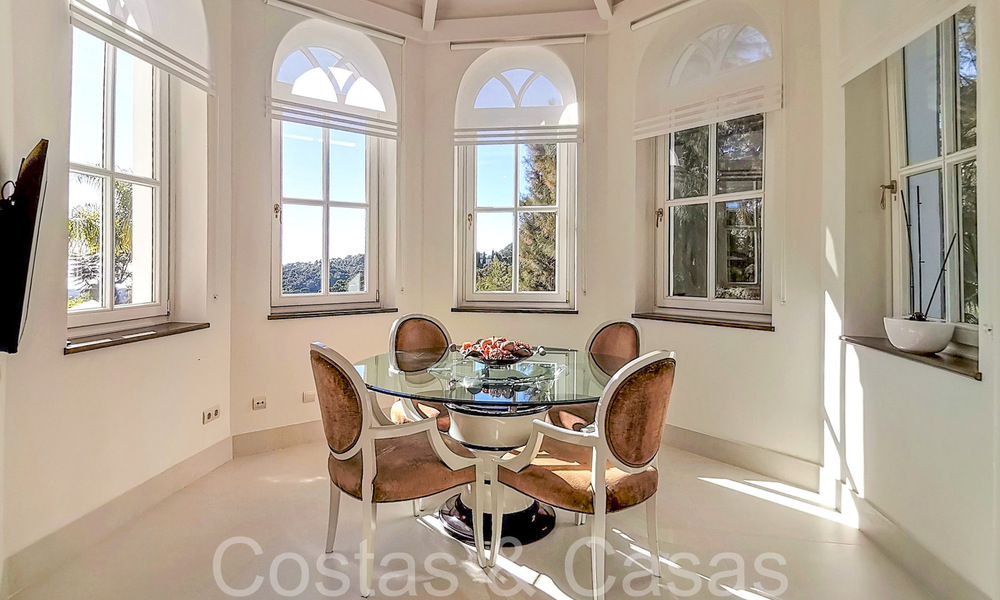 Classic Mediterranean villa with breathtaking sea views for sale, in the exclusive La Zagaleta resort in Benahavis - Marbella 69745