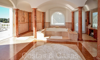 Classic Mediterranean villa with breathtaking sea views for sale, in the exclusive La Zagaleta resort in Benahavis - Marbella 69755 