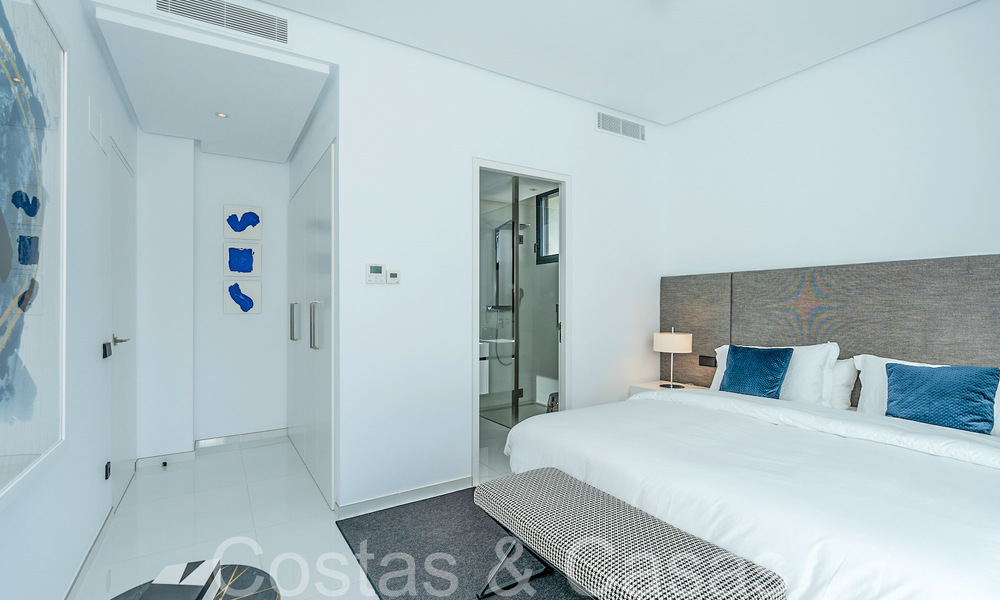 Ready to move luxury villa with panoramic views for sale in a gated community of Benahavis - Marbella 70075