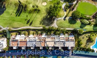 Luxuriously renovated apartment with golf and sea views for sale, adjacent to a premier golf course in La Quinta, Benahavis - Marbella 69949 