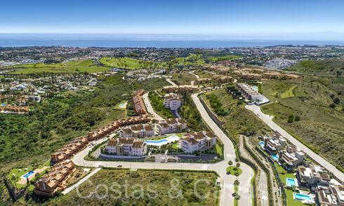 Modern new build apartments in contemporary style for sale with spacious terrace and beautiful sea views in Benahavis - Marbella 70136
