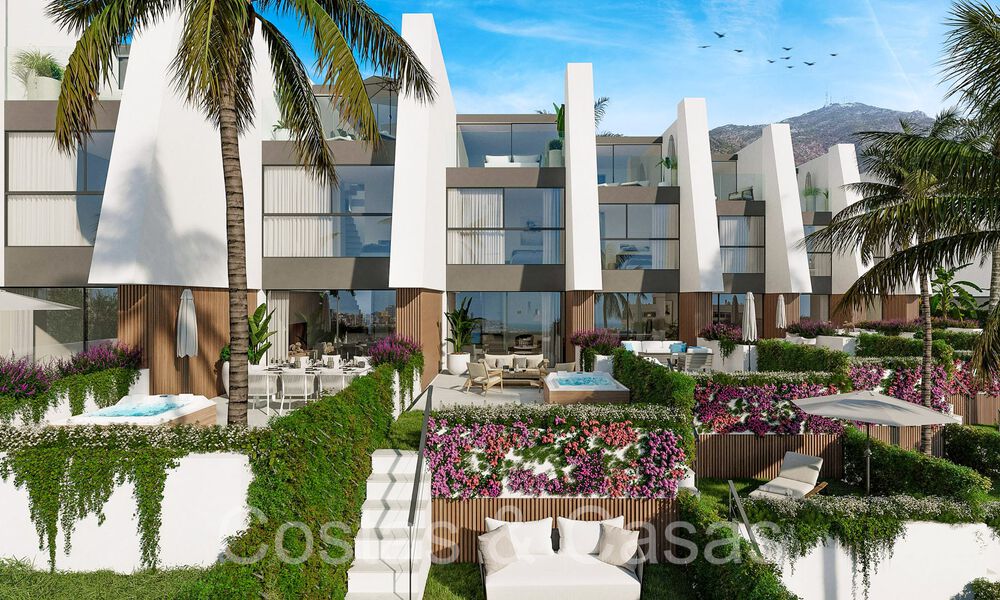 Opportunity! Modern innovative townhouses with private garden and sea view for sale in Fuengirola, Costa del Sol 70174
