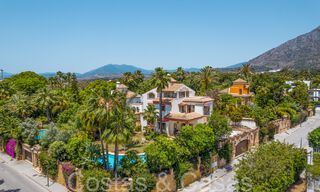 To renovate, Andalusian villa for sale in an exclusive prime location just minutes from Marbella's Golden Mile 70570 