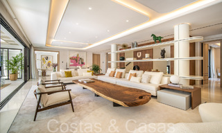 Modern luxury villa for sale in a gated urbanization on Marbella's Golden Mile 70768 