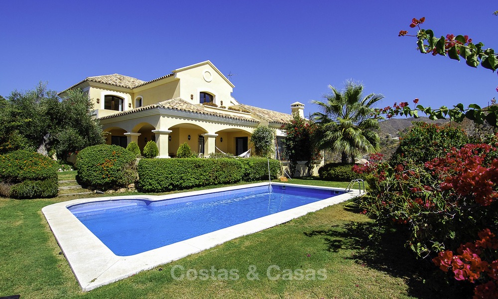 Luxury Villa for sale on golf resort Marbella - Benahavis 14076