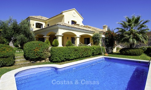 Luxury Villa for sale on golf resort Marbella - Benahavis 14077