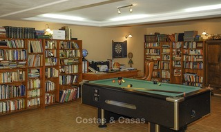 Luxury Villa for sale on golf resort Marbella - Benahavis 14094 