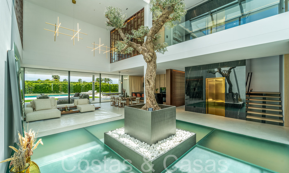 Sophisticated designer villa for sale near the beach in the heart of Marbella’s Golden Mile 72030