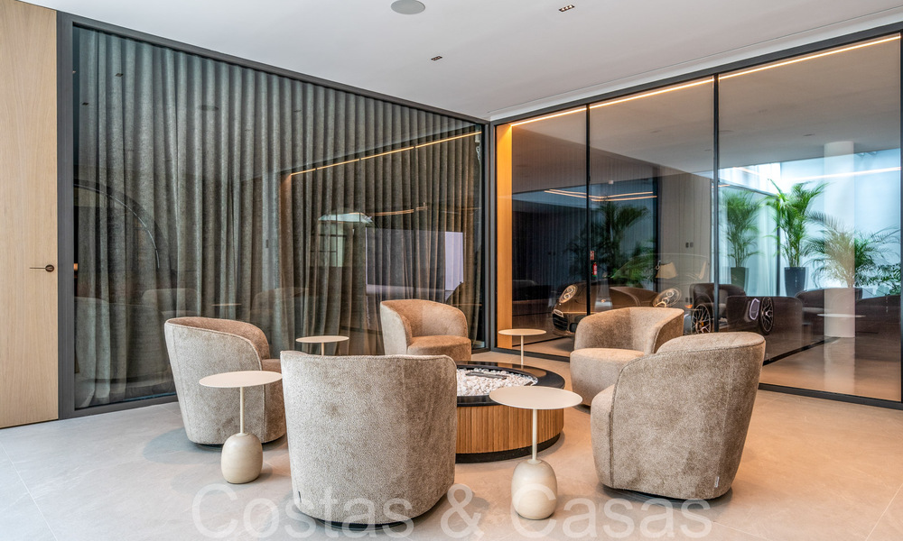 Sophisticated designer villa for sale near the beach in the heart of Marbella’s Golden Mile 72038