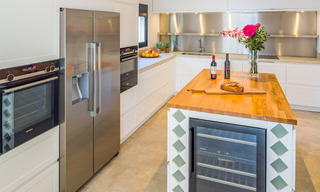 Mediterranean single storey villa for sale bordering the Aloha golf course in Nueva Andalucia, Marbella 72842 