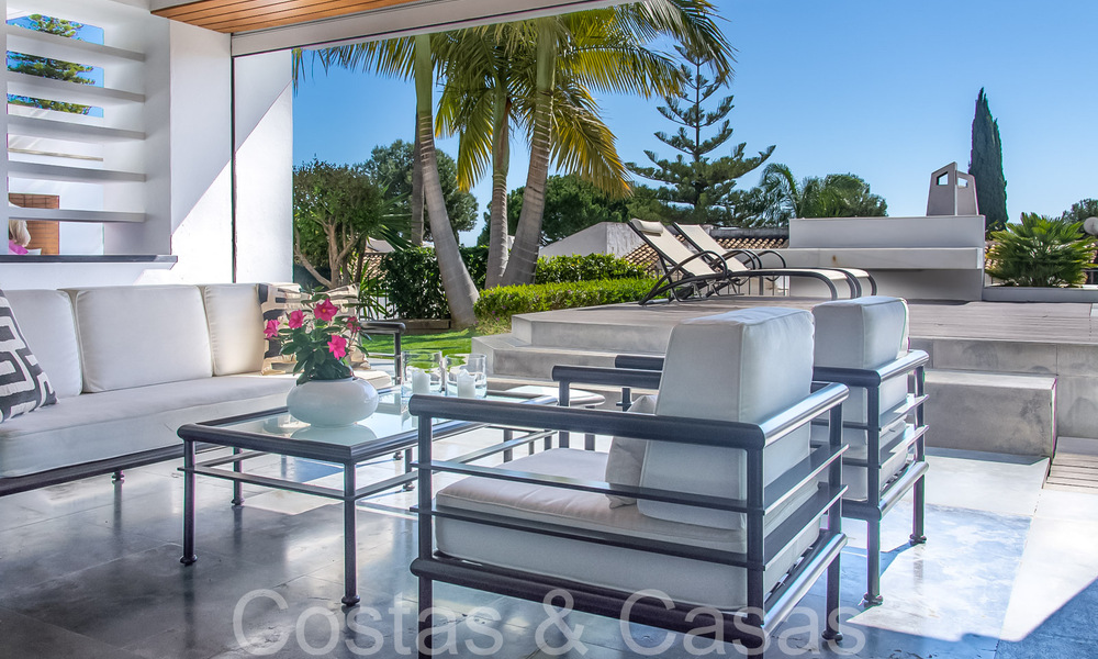 Houses for sale in a gated and secure development, surrounded by the Aloha Golf course in Nueva Andalucia, Marbella 805062