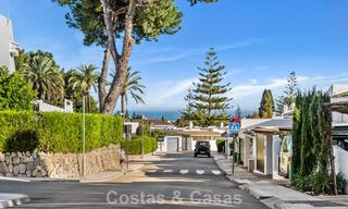 Houses for sale in a gated and secure development, surrounded by the Aloha Golf course in Nueva Andalucia, Marbella 805068 