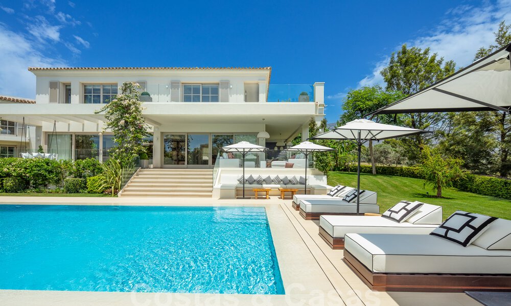 Houses for sale in a gated and secure development, surrounded by the Aloha Golf course in Nueva Andalucia, Marbella 805079