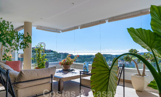 Modern luxury apartments for sale with sea views in a secure gated complex in prestigious Benahavís - Marbella 805291 